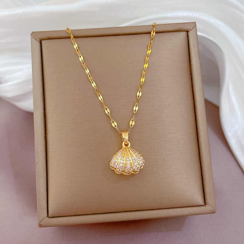 Shell Pearl Necklace With RhinestonesShell Pearl Necklace